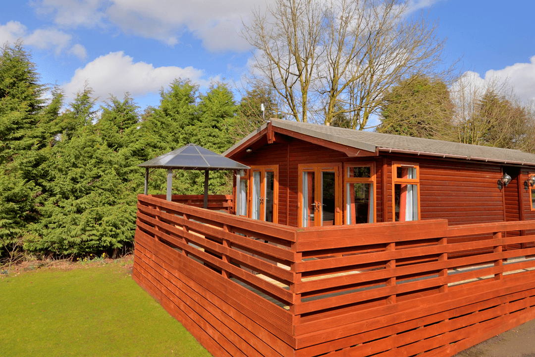 Longnor Wood Lodge with hot tub